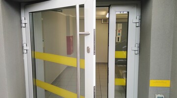 Drzwi ze wspomaganiem (wejście BON)